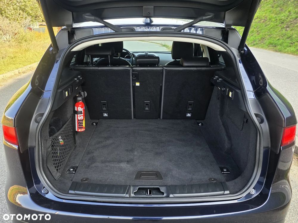 Jaguar F-Pace 2.0 i4D AWD Prestige - 30