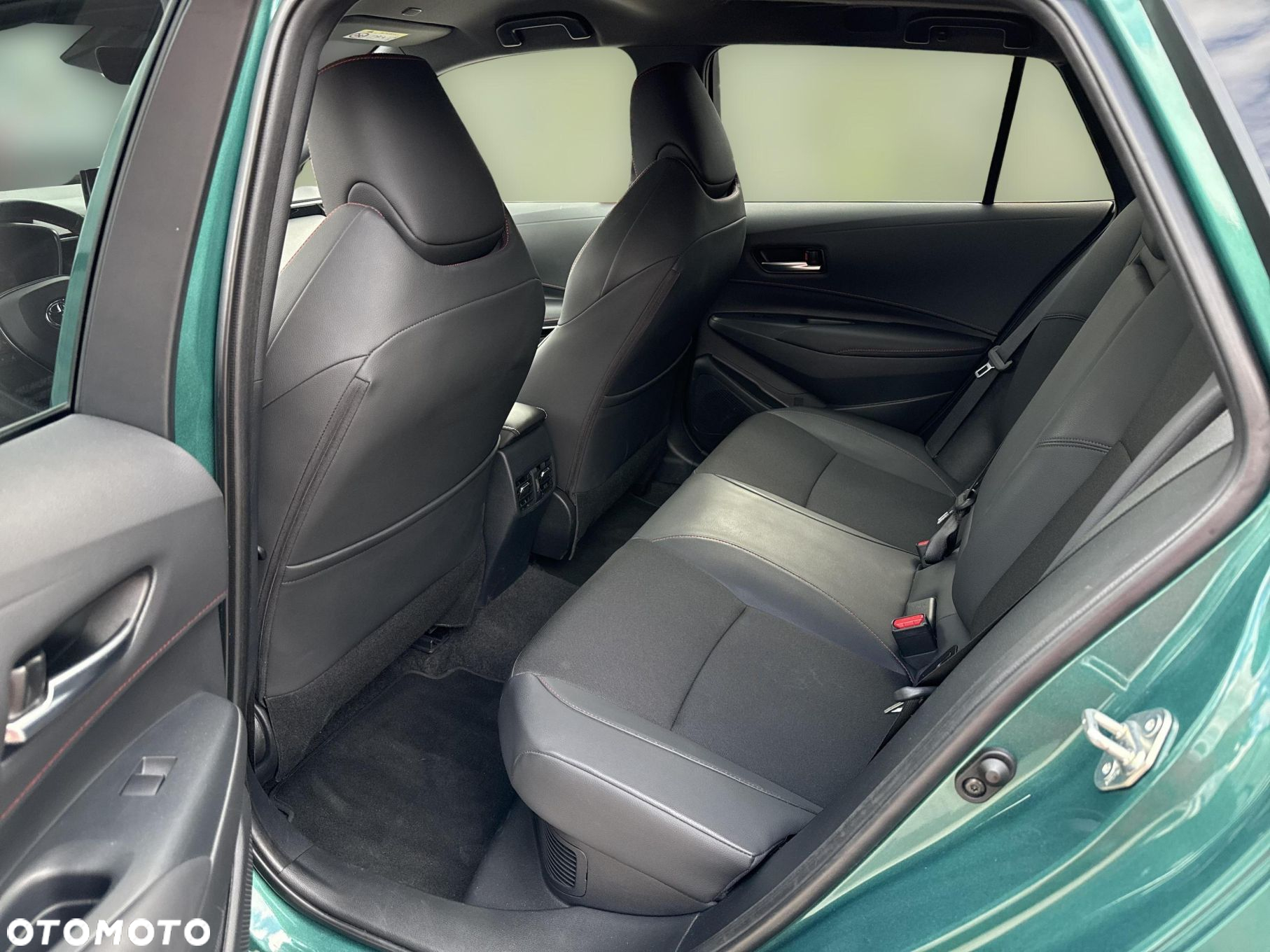 Toyota Corolla - 10