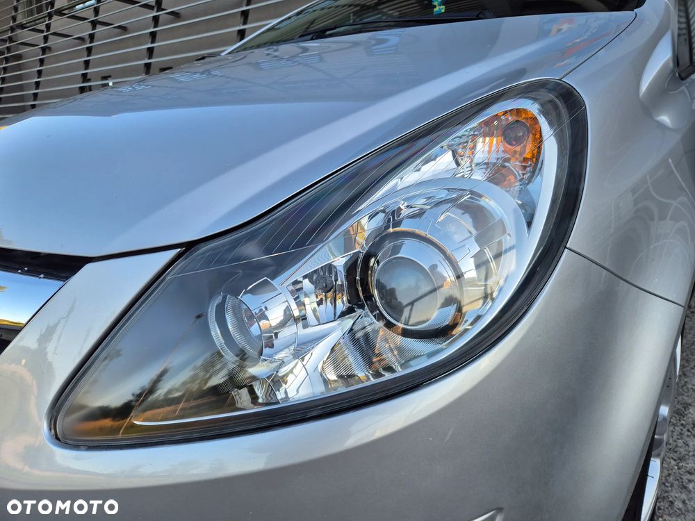 Opel Corsa 1.4 16V Innovation - 7