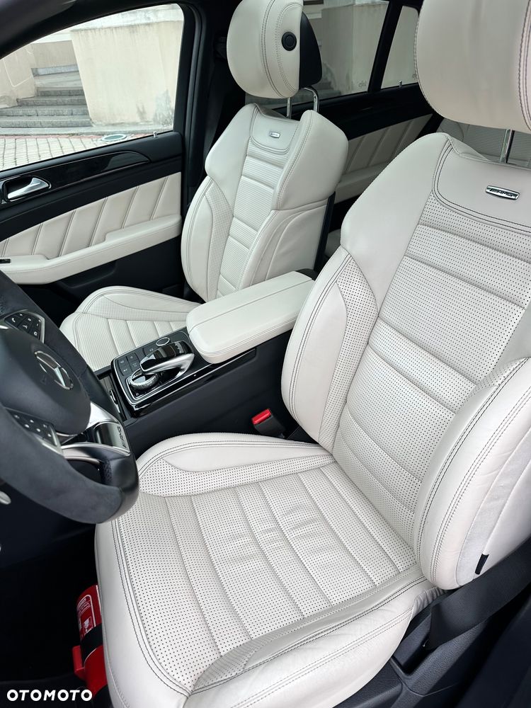 Mercedes-Benz GLE - 19