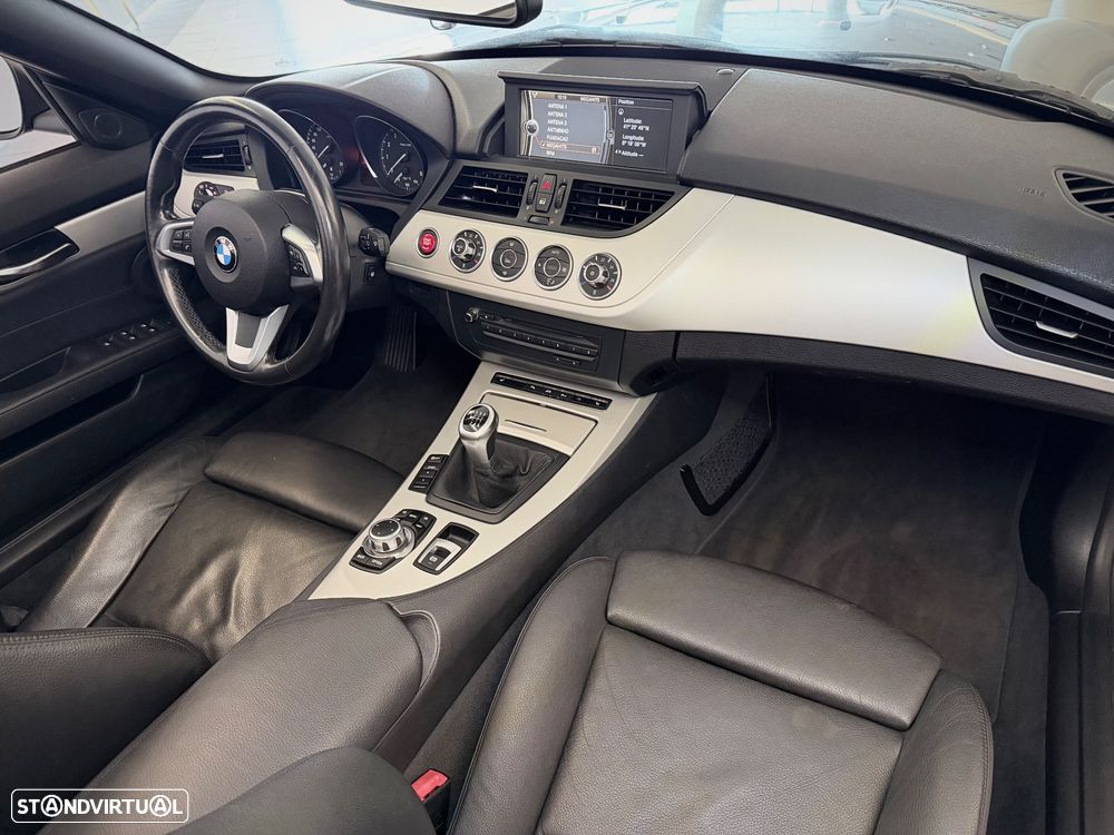 BMW Z4 sDrive28i - 10