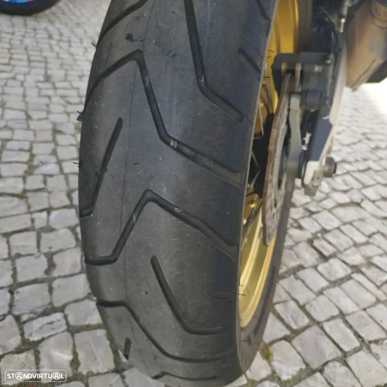 Honda Africa Twin 1000 - 25
