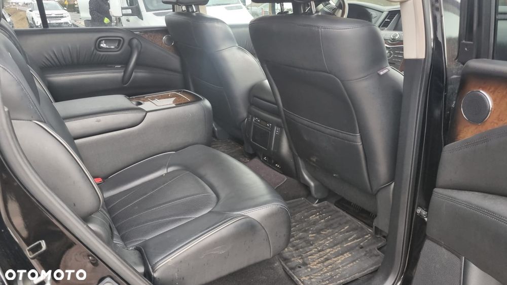 Infiniti QX80 - 29