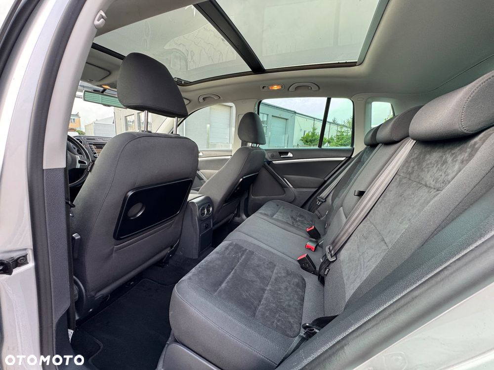 Volkswagen Tiguan 2.0 TDI 4Mot Perfectline R-Style DSG - 8