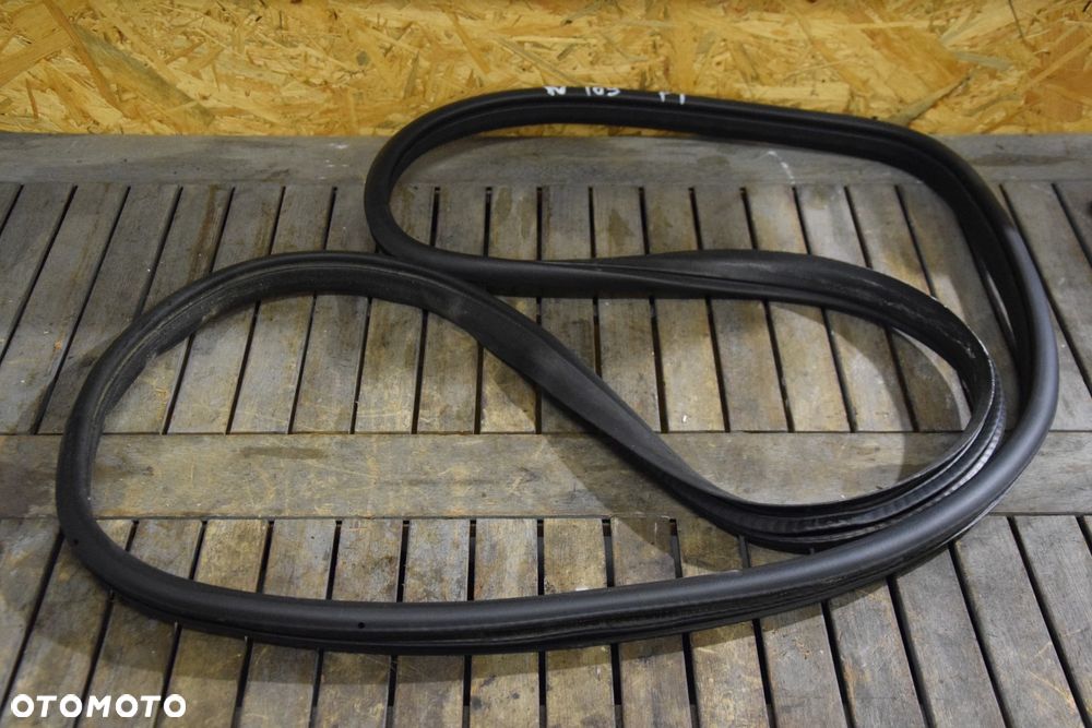 Mercedes A-Klasa W169 Uszczelka drzwi lewy przód / tył prawy lewy / KLAPY