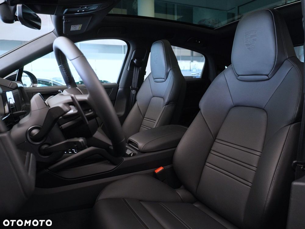 Porsche Cayenne S E-Hybrid PHEV Black Edition - 31