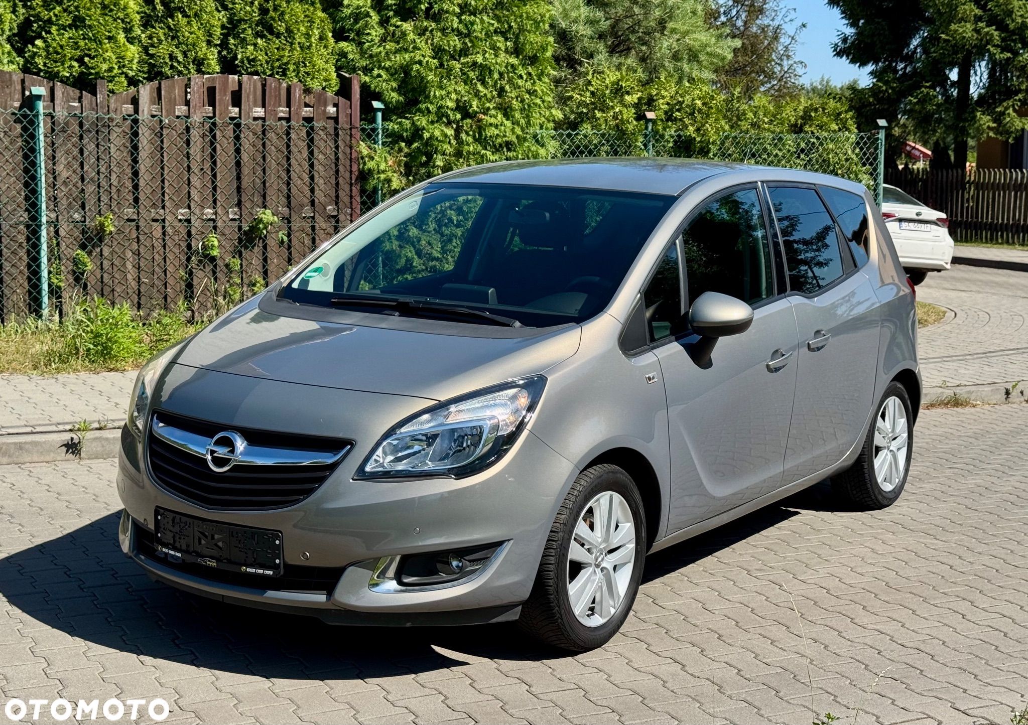 Opel Meriva 1.4 T Cosmo S&S - 1
