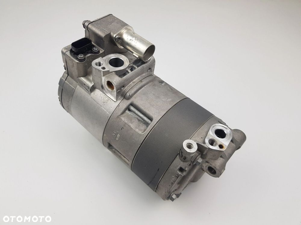 Kompresor Sprężarka klimatyzacji BMW F20 F30 F45 B38 1.5i 9364872 - 2