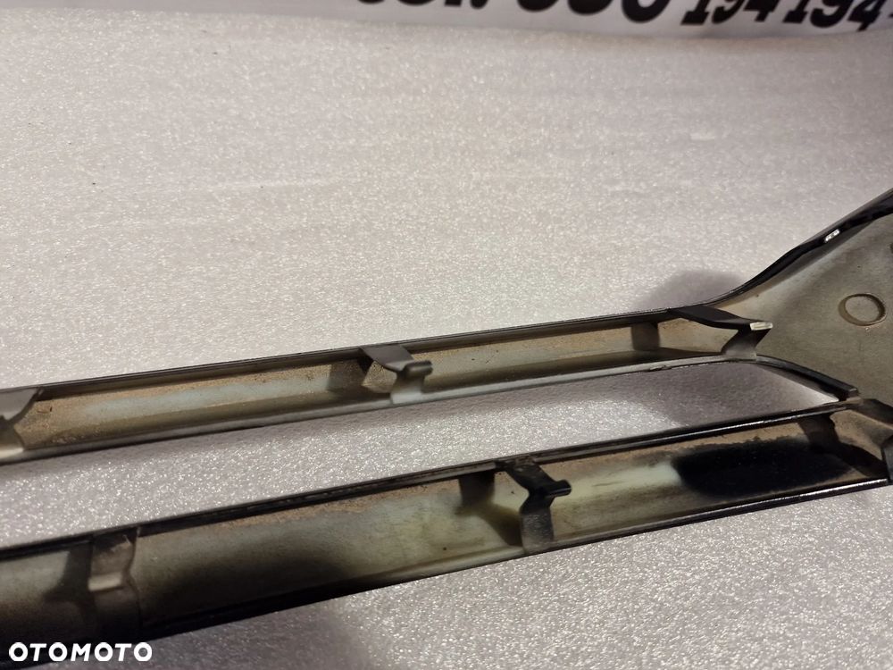 VW SCIROCCO 1K8 08- ATRAPA / GRILL PRZEDNI PRZÓD , NR 1K8853761A , NR AUKCJI GL822 - 16