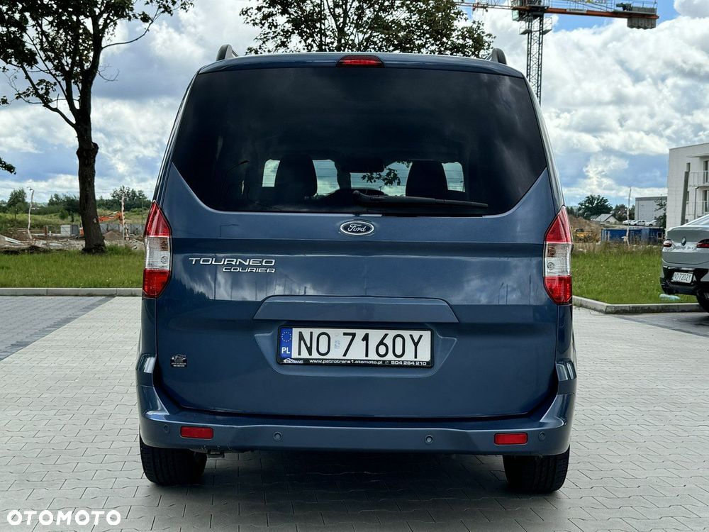 Ford Tourneo Courier - 9