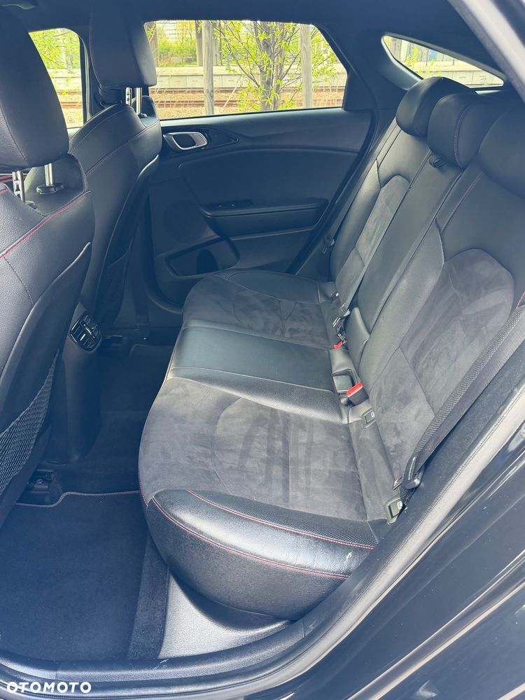 Kia ProCeed 1.6 T-GDI DCT7 OPF GT - 15