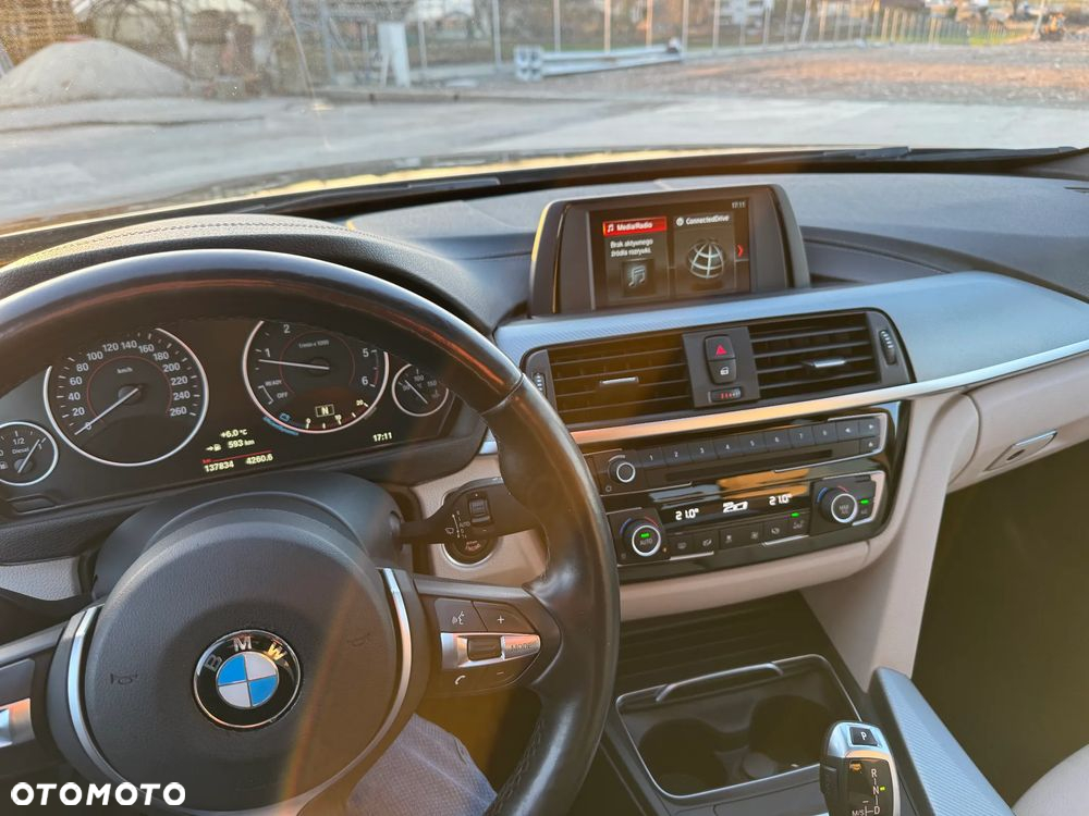 BMW Seria 3 320d M Sport Shadow - 12