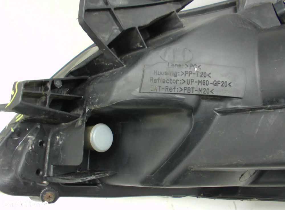 Toyota Avensis Verso I Reflektor Lampa Przód - 10