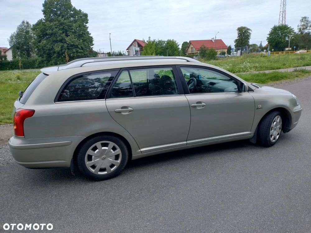 Toyota Avensis 1.8 VVT-i Combi - 5