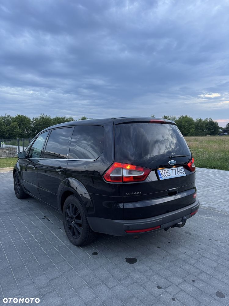 Ford Galaxy - 4