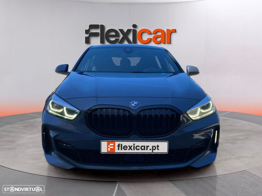 BMW 118 i Pack Desportivo M Auto - 2