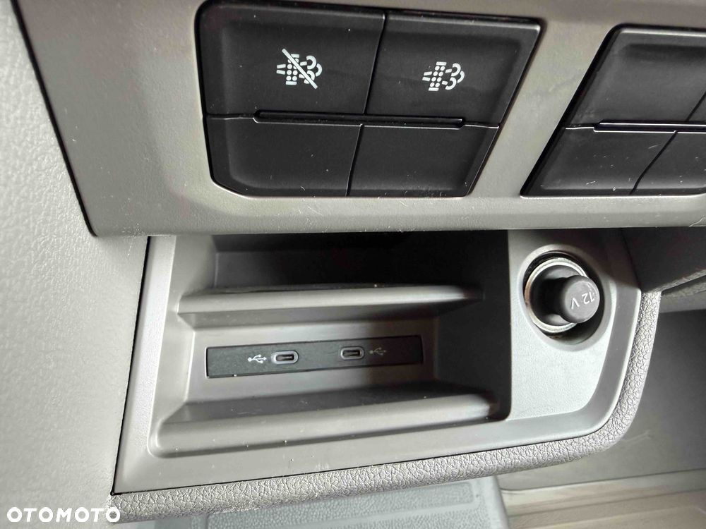 Volkswagen CRAFTER BRYGADÓWKA - 12