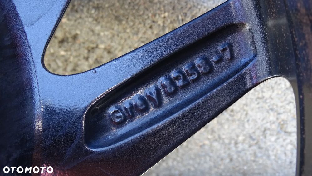 VW GOLF VII 5G0 - felga 6.5Jx16H2 ET46 5x112 - 6