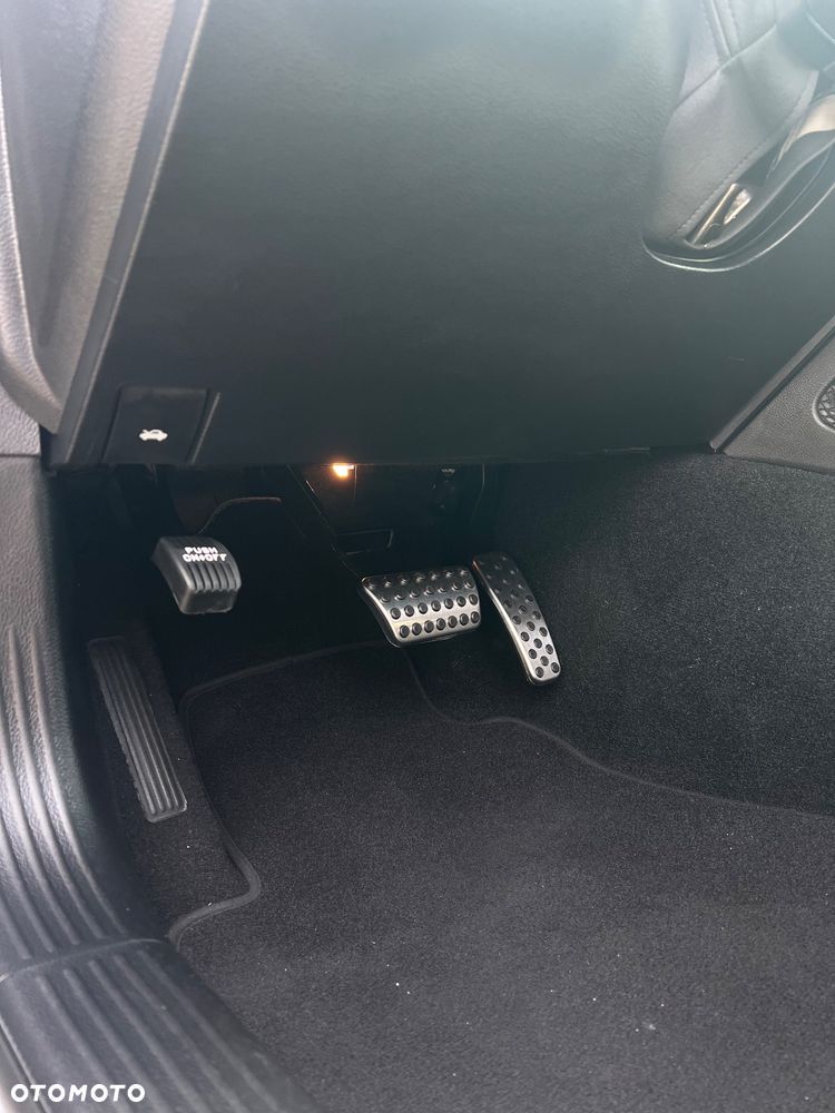 Dodge Challenger 3.6 SXT Plus - 18