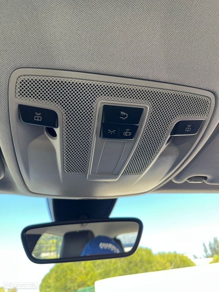 Mercedes-Benz CLA 200 d Shooting Brake - 28