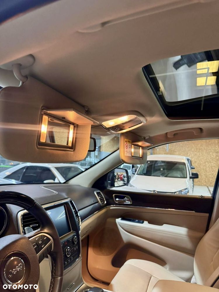 Jeep Grand Cherokee 5.7 V8 Overland - 25