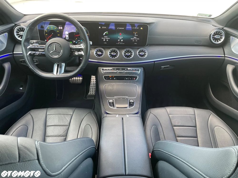 Mercedes-Benz CLS 300 d 4Matic 9G-TRONIC AMG Line - 26