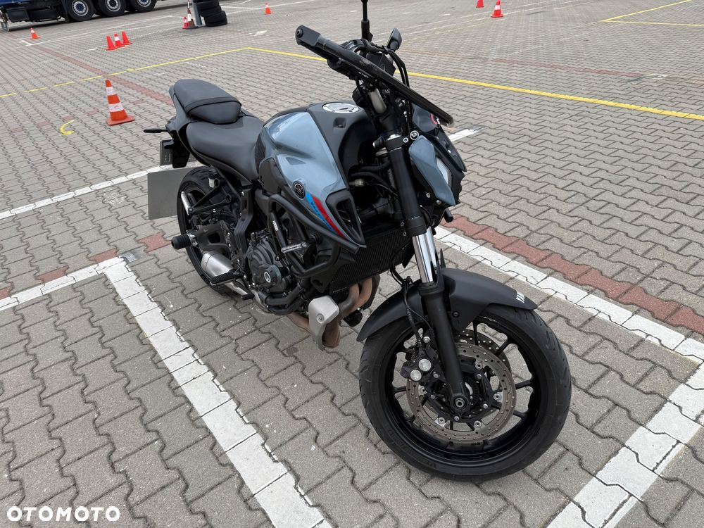 Yamaha MT - 4