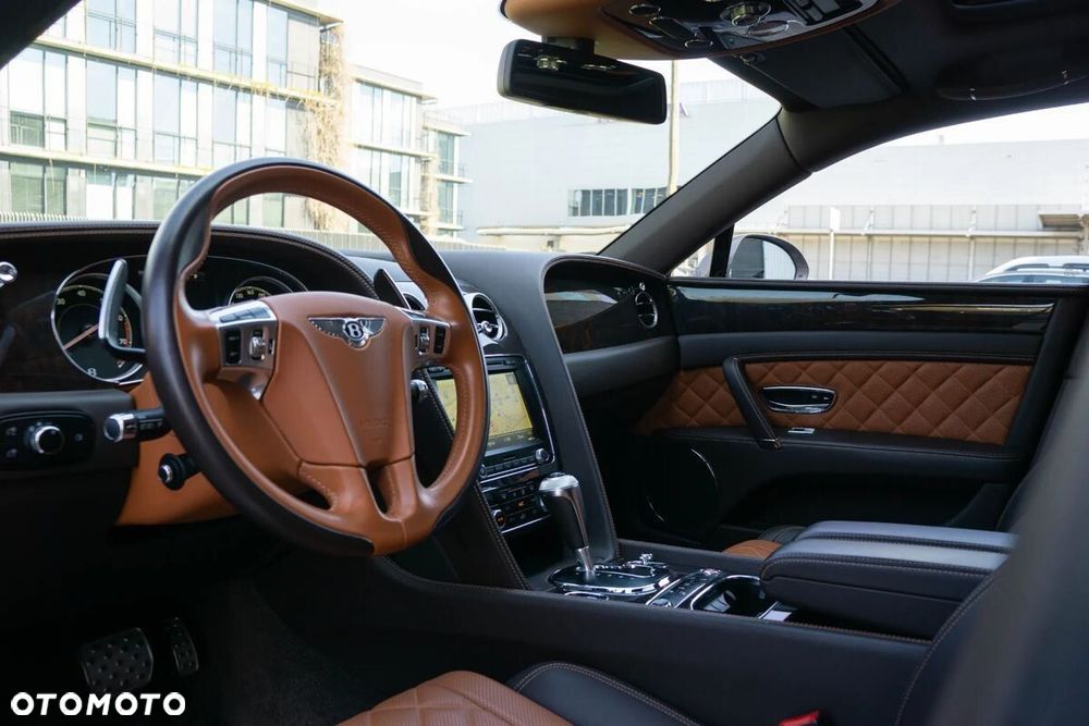 Bentley Flying Spur - 15