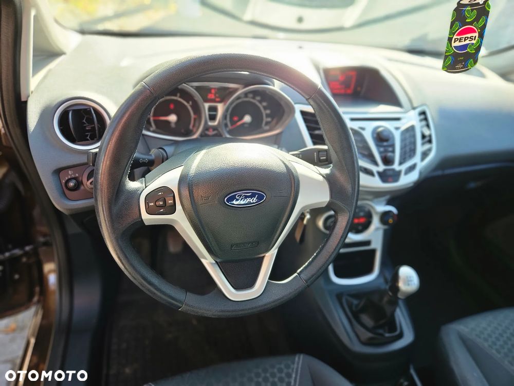 Ford Fiesta 1.25 Titanium EU5 - 14