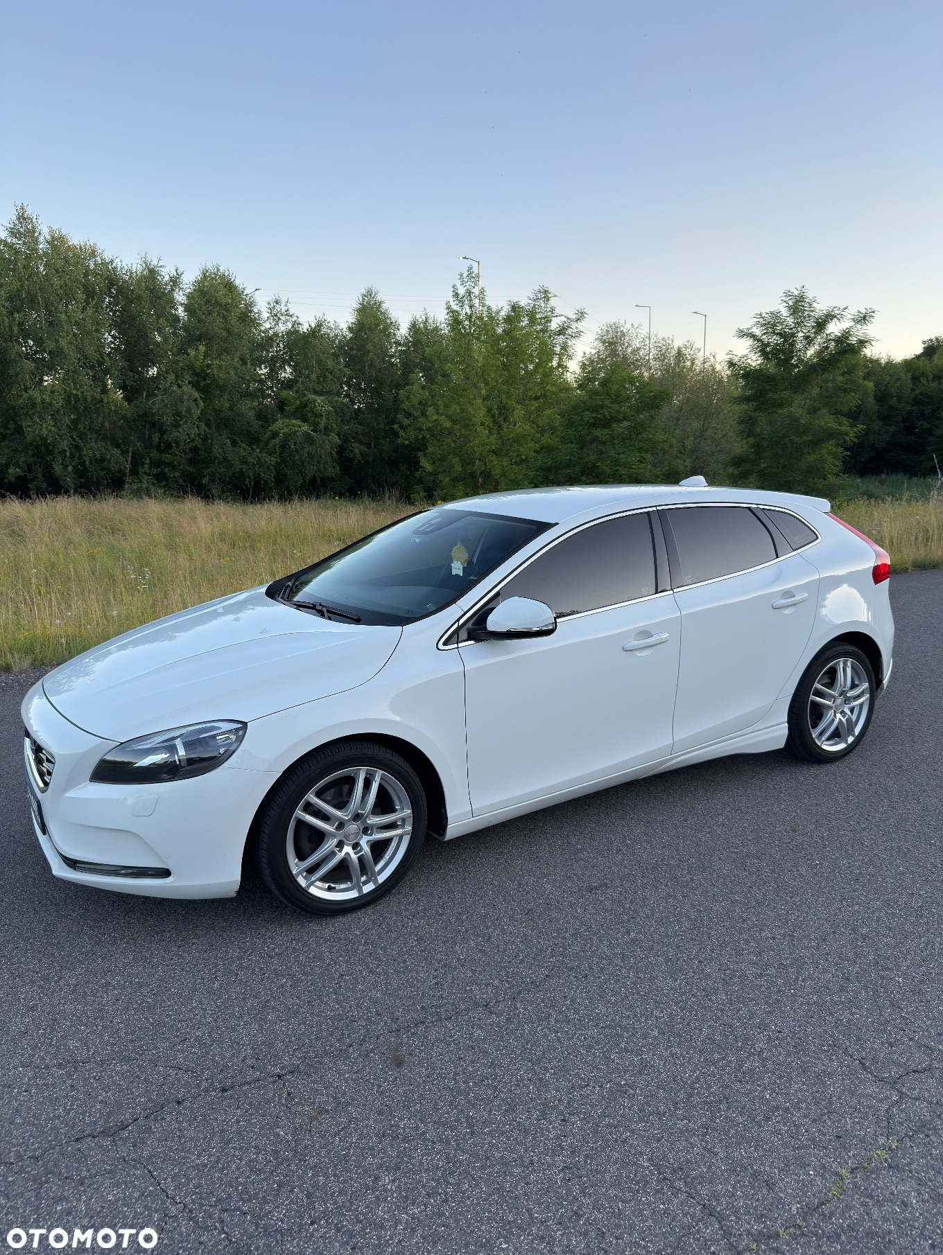 Volvo V40 T3 R-Design - 2