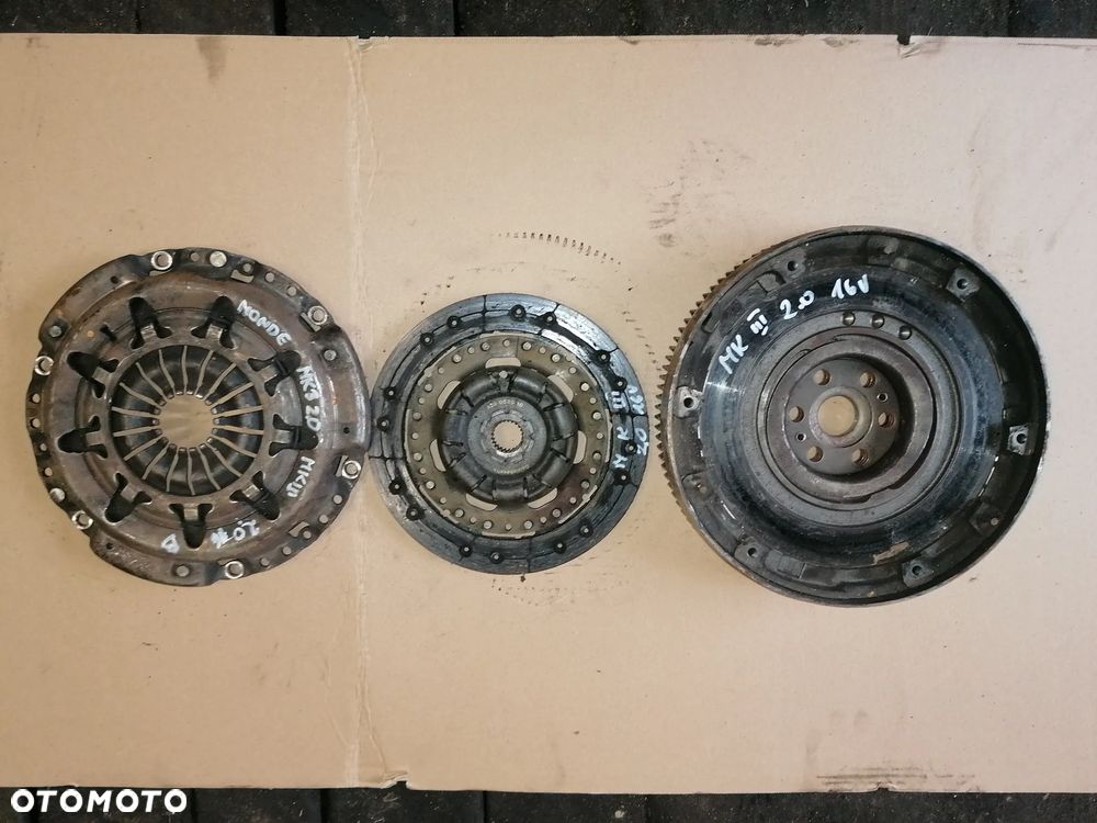 SPRZEGLO DWUMASA TARCZA DOCISK MONDO MK3 2.0 16V - 1