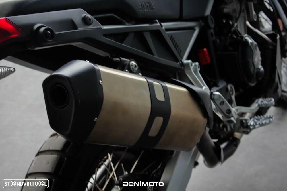 Aprilia Tuareg 660 - 12