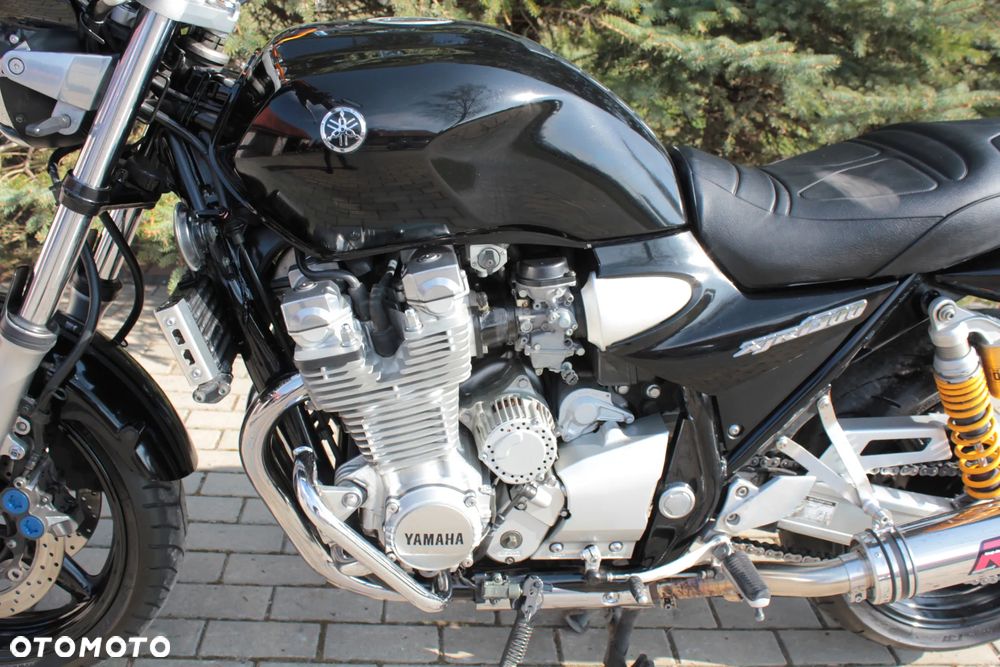 Yamaha XJR - 31