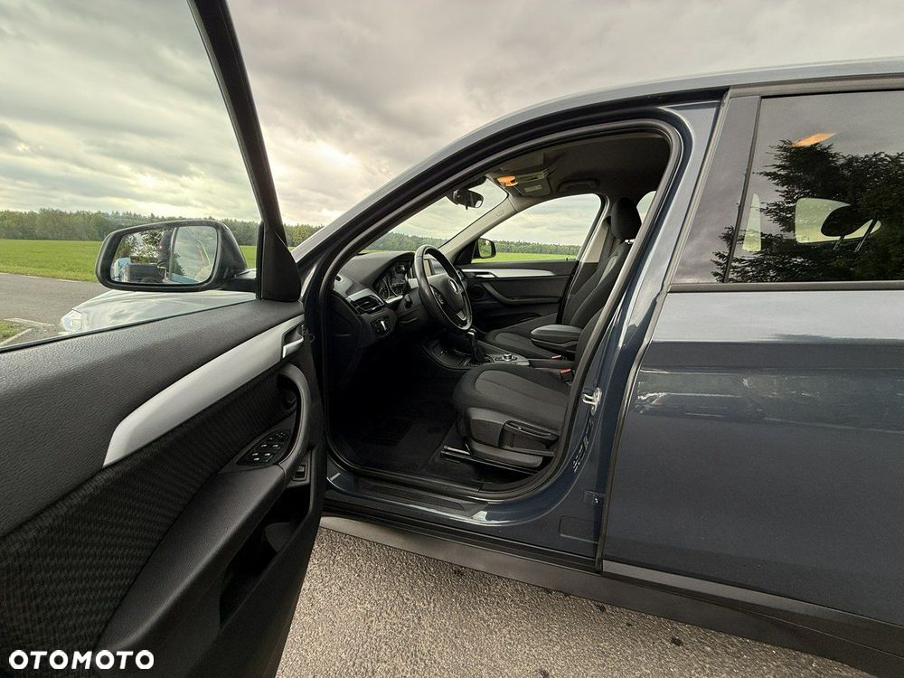 BMW X1 xDrive20i Advantage - 19