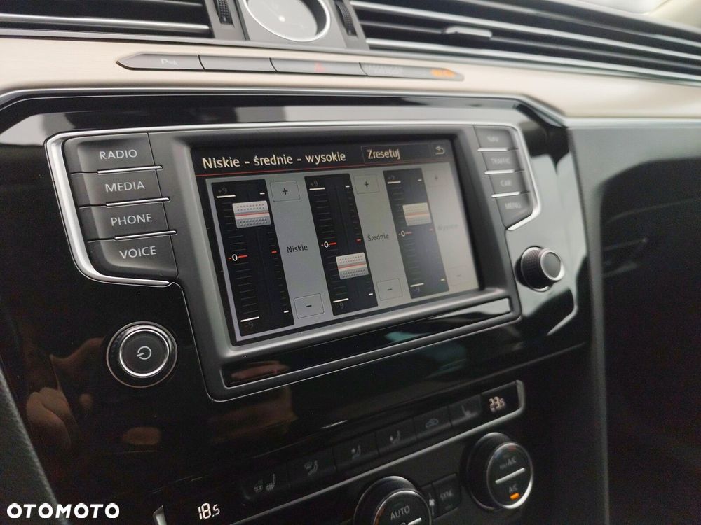 Volkswagen Passat 2.0 TDI BMT Highline DSG - 31