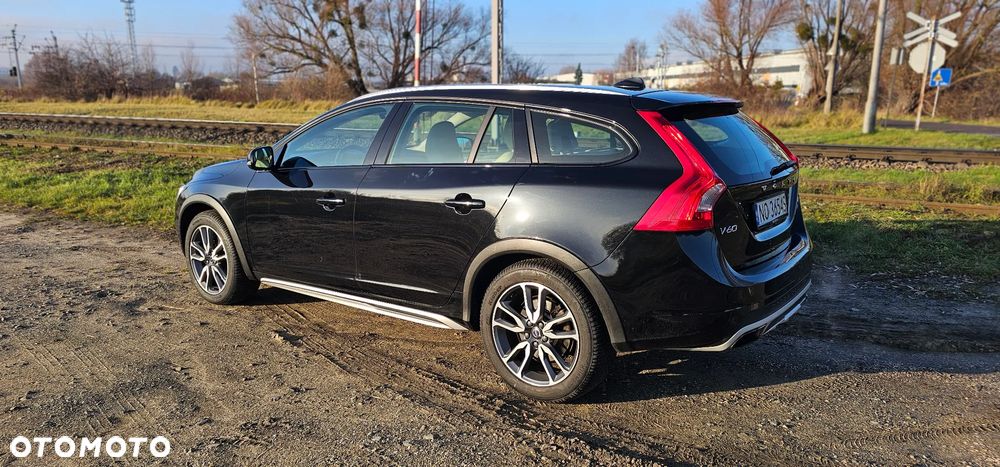 Volvo V60 T5 Drive-E Dynamic Edition (Momentum) - 26
