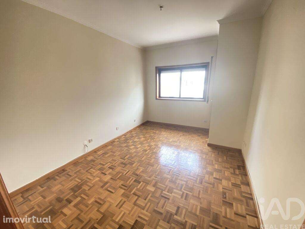 Apartamento T1 em Mafamude e Vilar do Paraíso - Grande imagem: 4/5