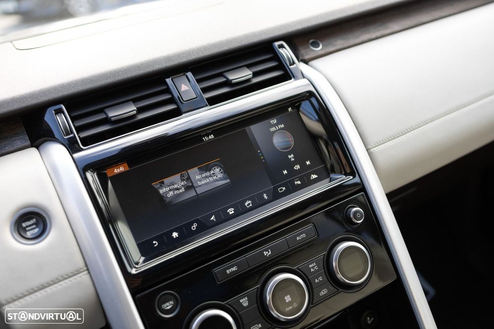 Land Rover Discovery 3.0 TD6 HSE Auto - 39