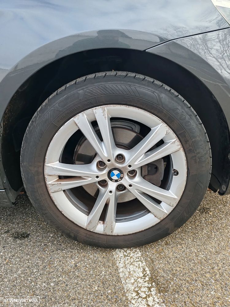 BMW 216 Active Tourer d Line Sport - 18