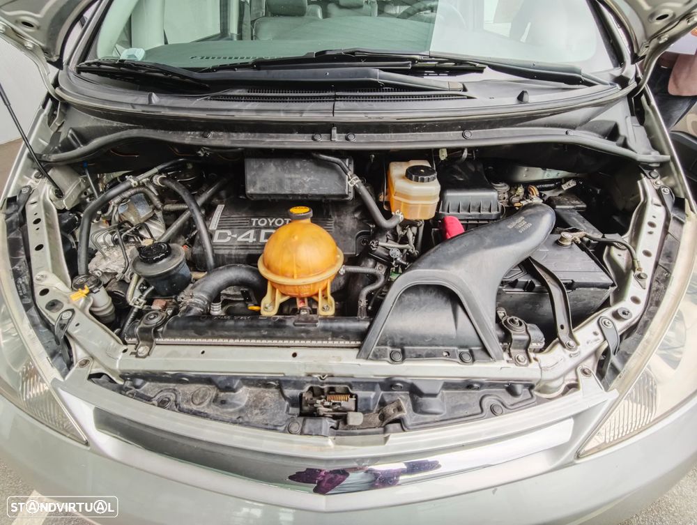 Toyota Previa 2.0 D4D Pack+EP - 18