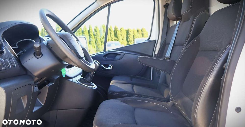 Renault Trafic - 16