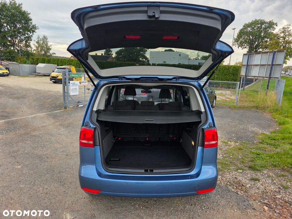 Volkswagen Touran - 7