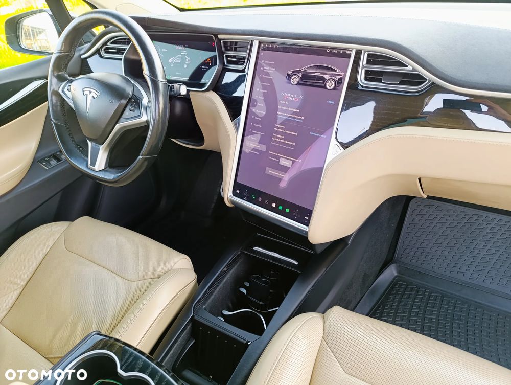 Tesla Model X Performance - 24