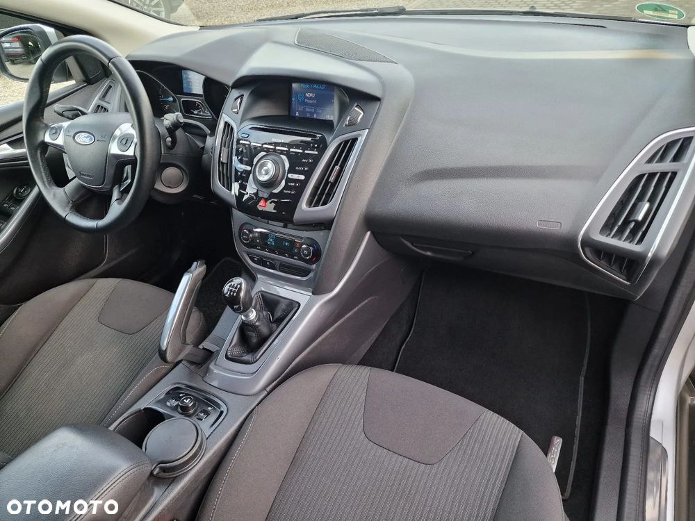 Ford Focus 2.0 TDCi Titanium - 16