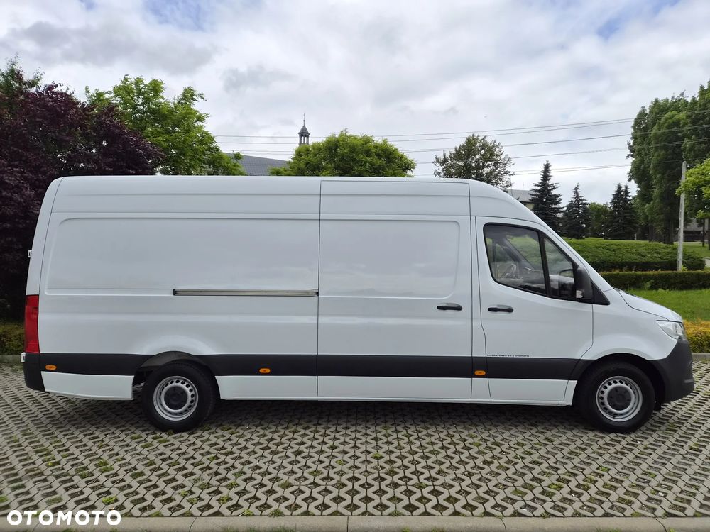 Mercedes-Benz Sprinter - 4