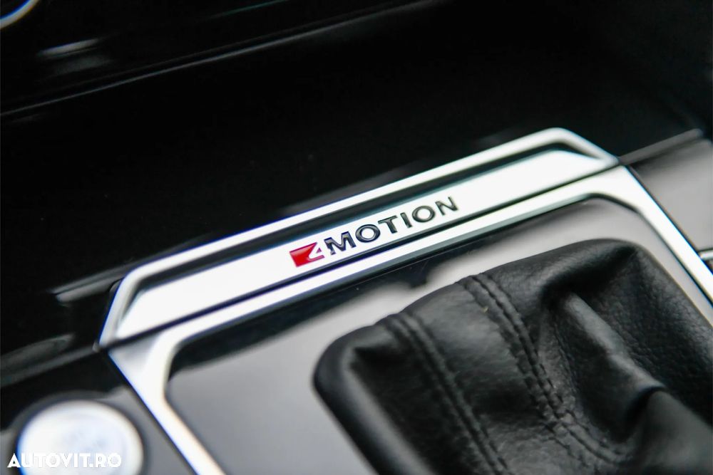 Volkswagen Passat - 25