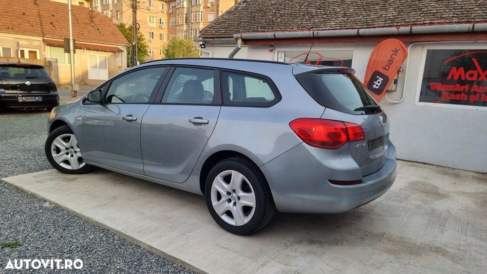 Opel Astra 1.7 CDTI DPF 150 Jahre - 4
