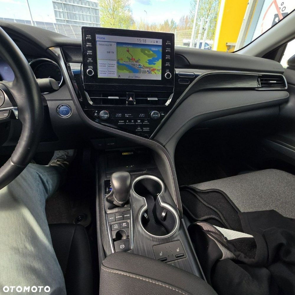 Toyota Camry 2.5 Hybrid Executive CVT - 15