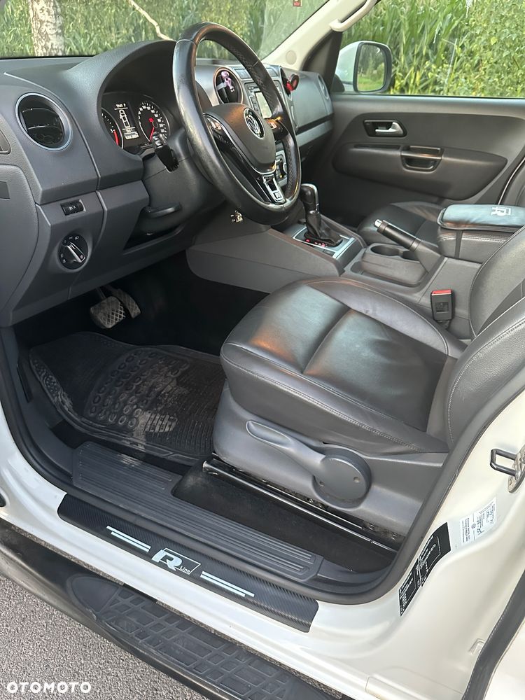 Volkswagen Amarok - 24