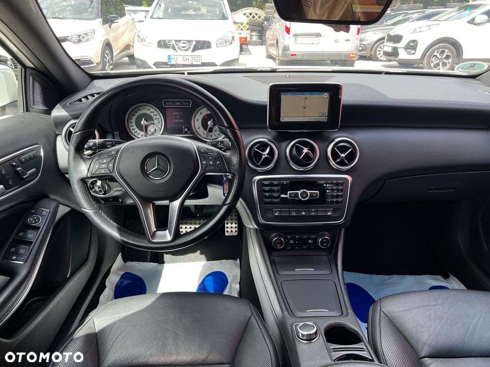 Mercedes-Benz Klasa A 250 7G-DCT AMG Line - 16